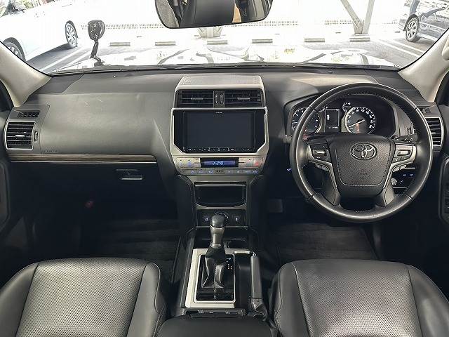 トヨタ ランドクルーザープラドの画像3