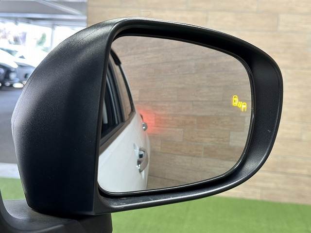 ロッキーPremium G HEV 内装他