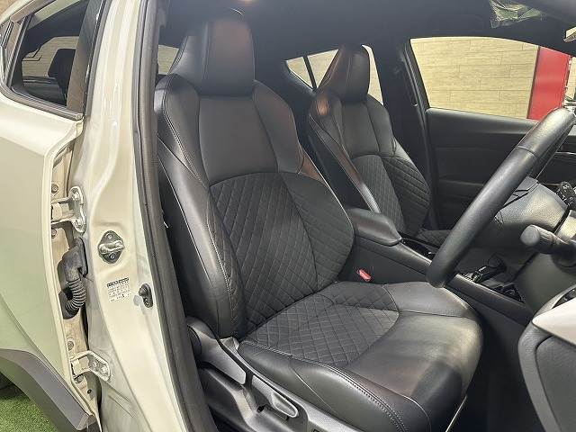 トヨタ&nbsp;C-HRの画像9