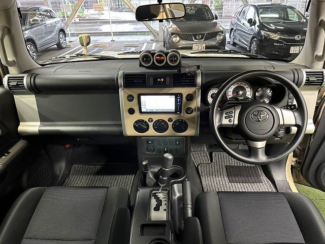 FJクルーザーオフロードパッケージ 内装他