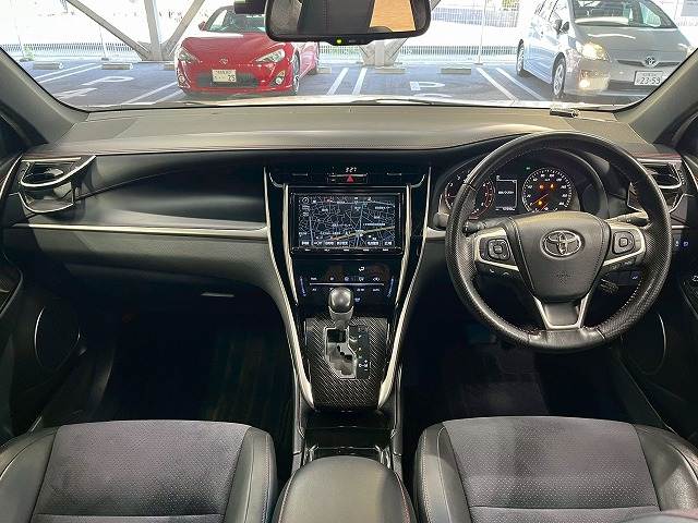 トヨタ&nbsp;ハリアーの画像3