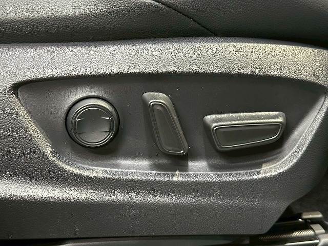 トヨタ&nbsp;カローラクロスの画像8