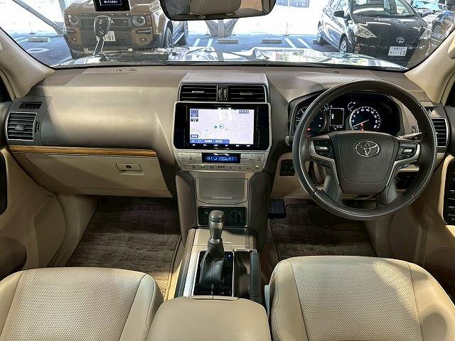 ランドクルーザープラド□TX“Lパッケージ” 内装他