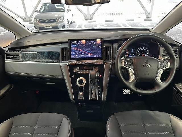 三菱&nbsp;デリカD5の画像3