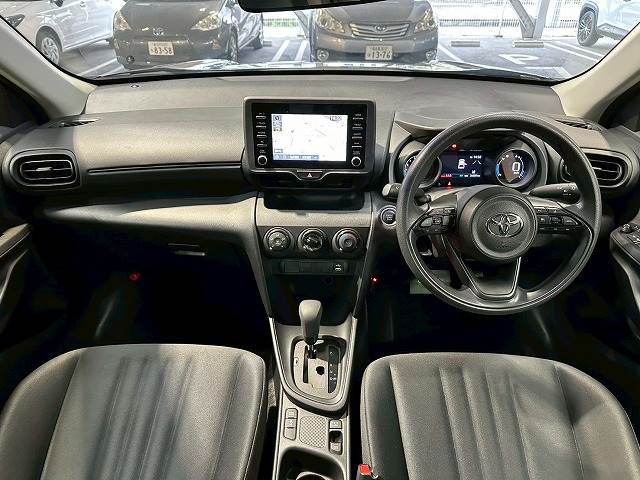 ヤリスクロスX 内装他