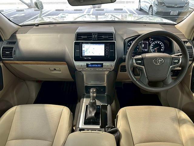 トヨタ ランドクルーザープラドの画像3