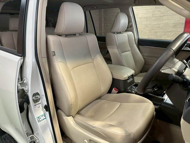 トヨタ ランドクルーザープラドの画像9