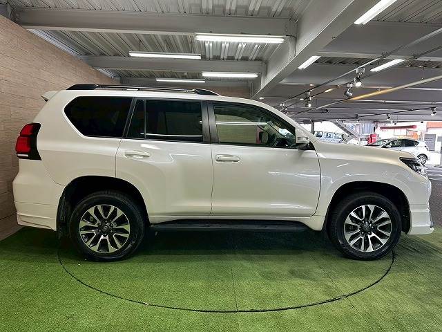 トヨタ ランドクルーザープラドの画像18