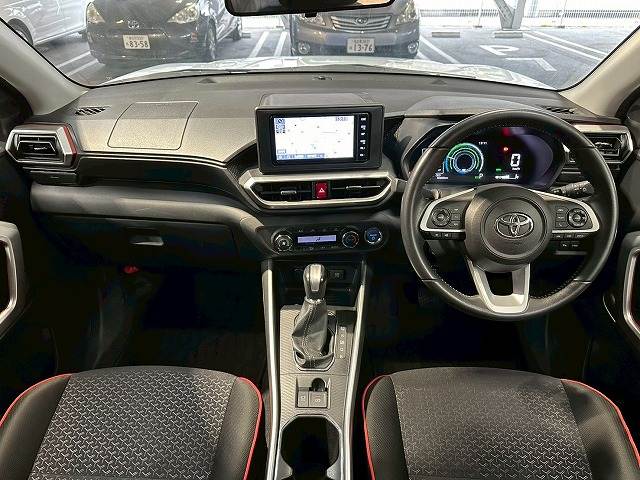 ライズハイブリッド Z 内装他