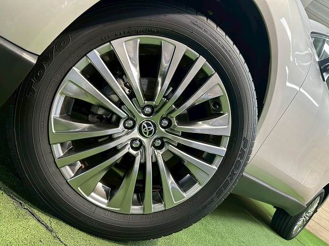 トヨタ ハリアーハイブリッドの画像12