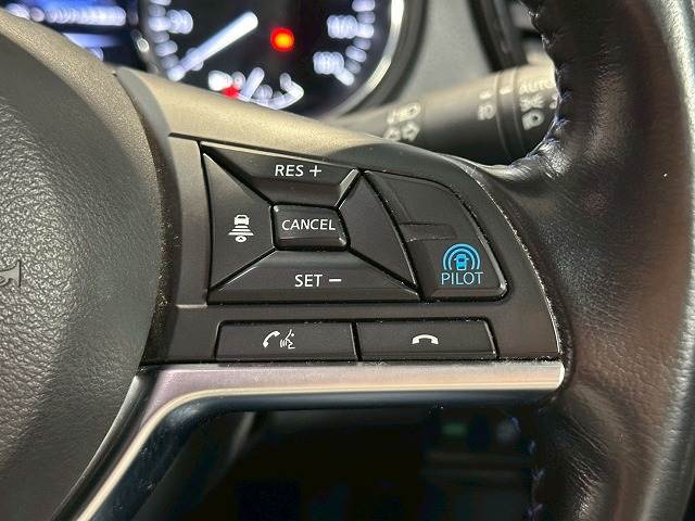 エクストレイルAUTECH i Package 2列シート車 内装他