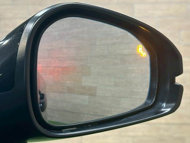 ホンダ ヴェゼルハイブリッドの画像5