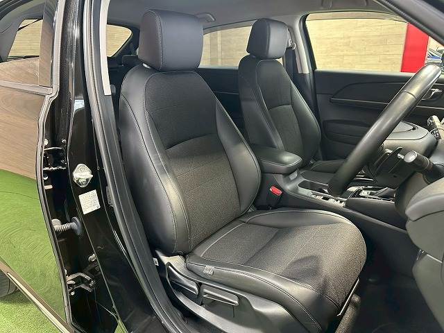 ホンダ ヴェゼルハイブリッドの画像9