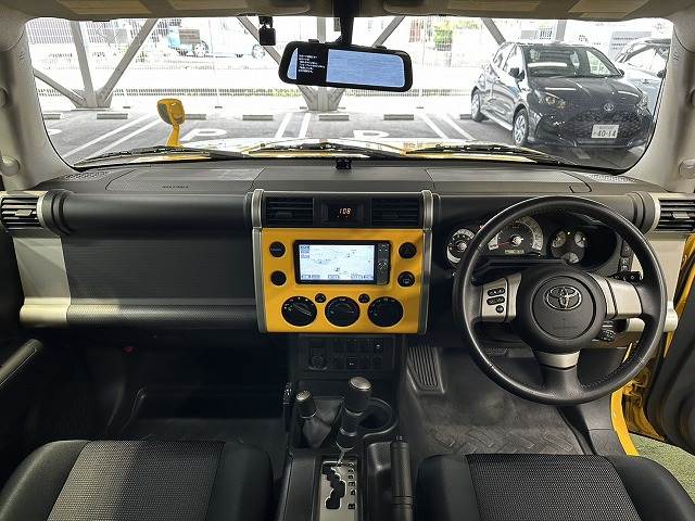 トヨタ&nbsp;FJクルーザーの画像3