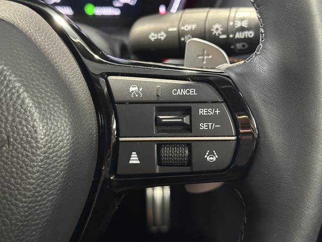 ZR-Ve:HEV Z 内装他