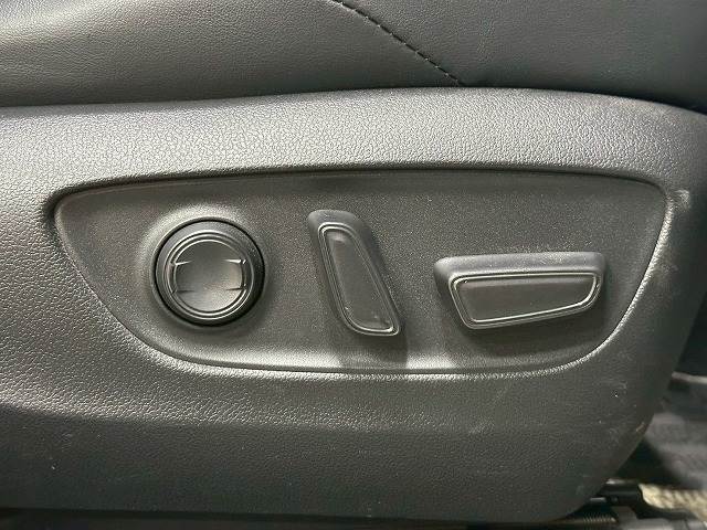 RAV4□Adventure “OFFROAD package” 内装他