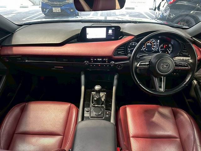 マツダ MAZDA3 FASTBACKの画像3