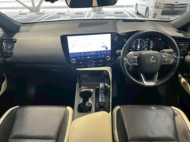 NX□NX450h+ “version L” 内装他