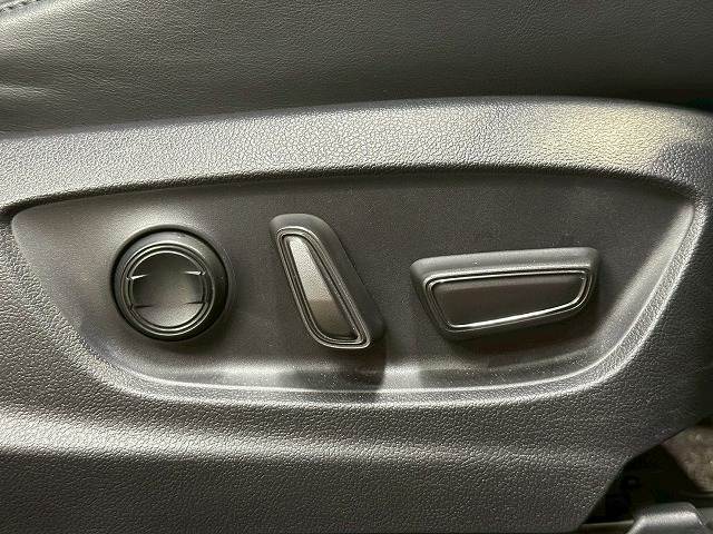 トヨタ クラウンクロスオーバーの画像14