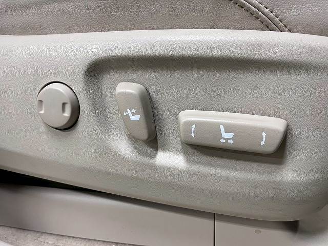 トヨタ&nbsp;ランドクルーザープラドの画像15