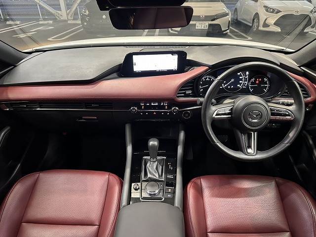 MAZDA3 FASTBACK20S Burgundy Selection 内装他