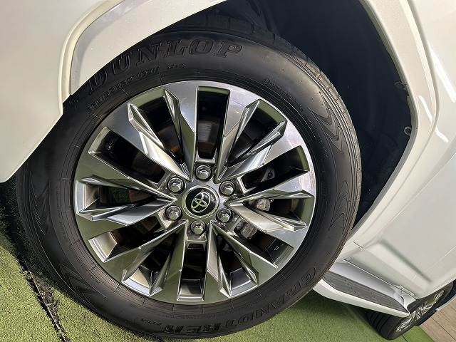 トヨタ ランドクルーザー300系の画像12