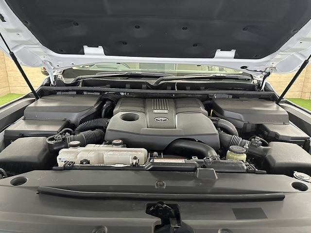 トヨタ ランドクルーザー300系の画像13