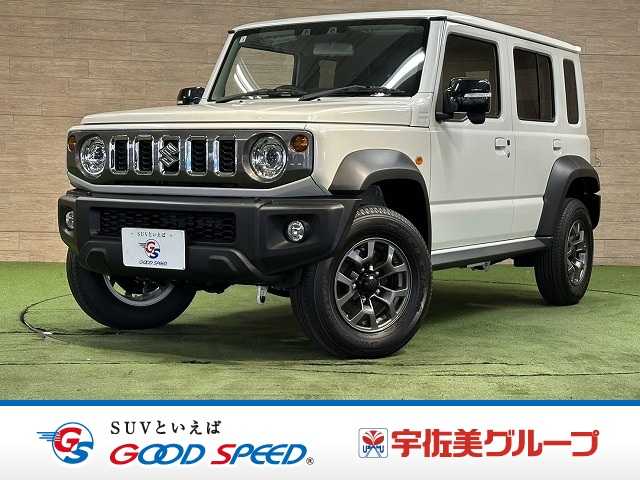 スズキジムニーノマドＦＣ　登録済未使用車／衝突軽減ブレーキ／シートヒーター／レーダークルーズコントロール／ハイビームアシスト／アイドリングストップ／ＬＥＤヘッドライト／オートエアコン／スマートキー／プッシュスタート
