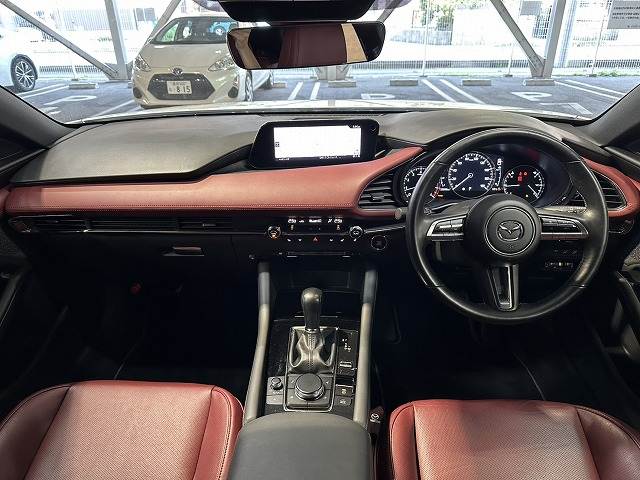 マツダ MAZDA3 FASTBACKの画像3