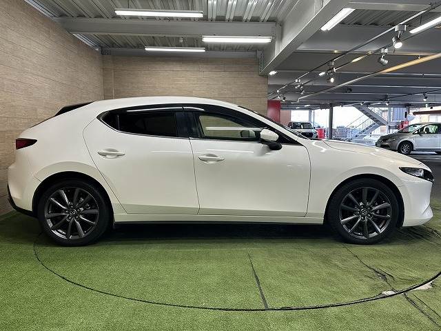 マツダ MAZDA3 FASTBACKの画像18