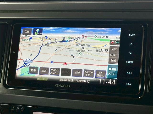 ランドクルーザープラドＴＸ　サンルーフ／ヒッチメンバー／７型ナビ／バックカメラ／ＥＴＣ／クルーズコントロール／Ｂｌｕｅｔｏｏｔｈ接続／ヘッドライトウォッシャー／１７インチアルミ／ステアリングスイッチ／スマートキー 内装他