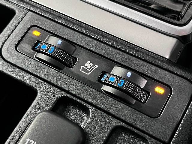 トヨタ&nbsp;ランドクルーザープラドの画像6