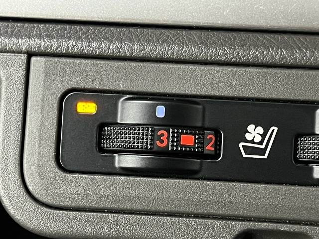 トヨタ ランドクルーザープラドの画像6