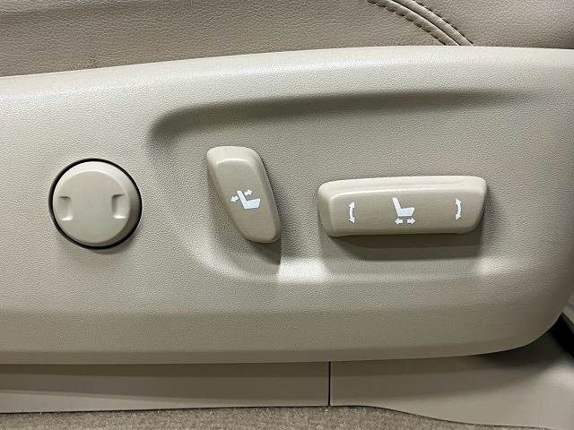 トヨタ ランドクルーザープラドの画像8