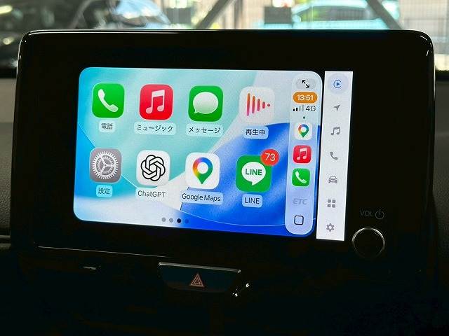 ヤリスクロスZ AppleCarPlay/全方位カメラ/フルセグTV/シートヒーター/ステアリングヒーター/パワーシート/カーキ合皮/オートハイビーム/レーダークルーズコントロール/ブラインドスポットモニター/ETC 内装他