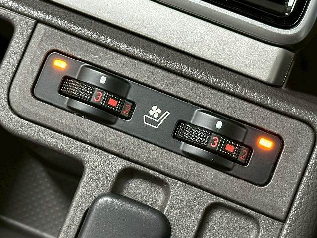 トヨタ ランドクルーザープラドの画像7