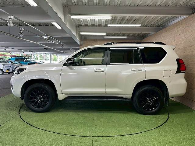 トヨタ ランドクルーザープラドの画像17