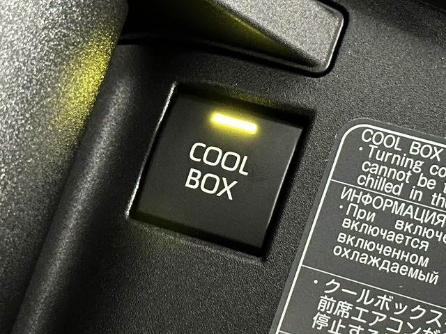 トヨタ&nbsp;ランドクルーザー300系の画像6