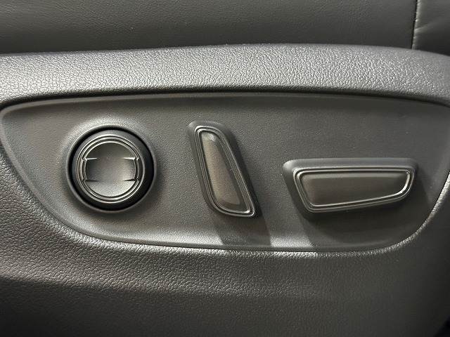 トヨタ&nbsp;ランドクルーザー300系の画像10