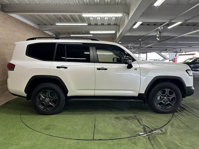 トヨタ&nbsp;ランドクルーザー300系の画像18