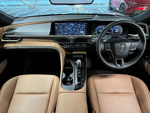 トヨタクラウンスポーツSPORT Z(HEV) 内装他