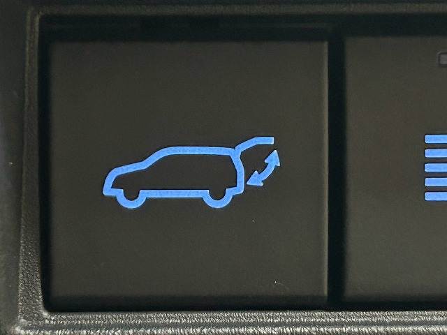 トヨタ ランドクルーザー300系の画像8