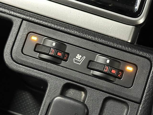 トヨタ&nbsp;ランドクルーザープラドの画像8