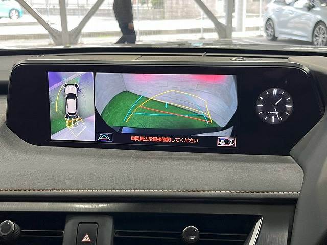 UXUX250h“version L” 内装他