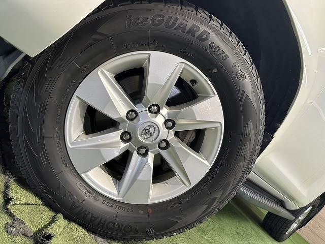 トヨタ ランドクルーザープラドの画像19