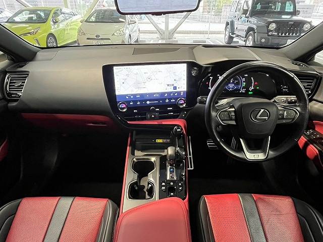 レクサスNXNX450h+ Fスポーツ TRDエアロ/ムーンルーフ/オレンジキャリパー/全周囲カメラ/純正14型ナビ/デジタルミラー/レーダークルーズ/パドルシフト/パワーシート/ベンチレーション/電動リアゲート/クリアランスソナー/ETC 内装他