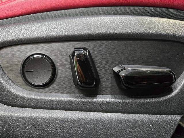 UXUX200 “F SPORT” 内装他