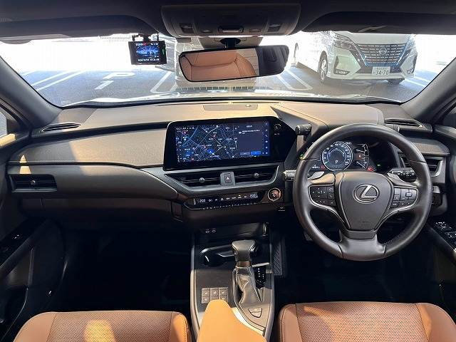 レクサスUX□UX250h“version L” 内装他