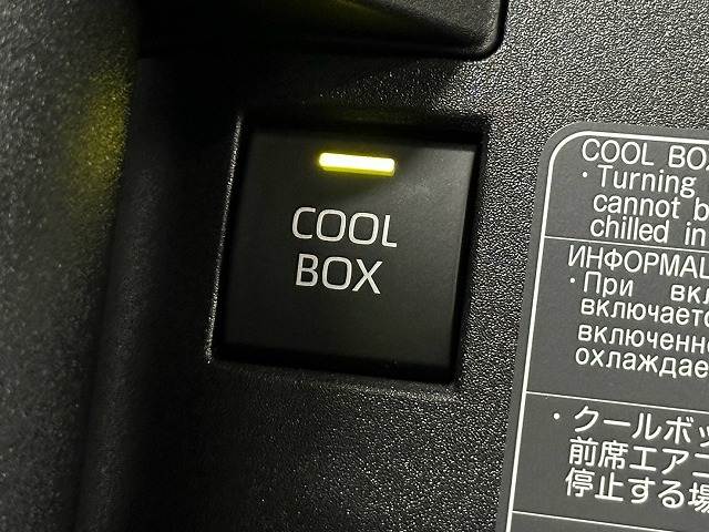 トヨタ ランドクルーザー300系の画像7