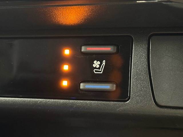 RAV4G 内装他
